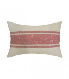 cojin-rectangular-de-lino-con-franja-en-color-salmon